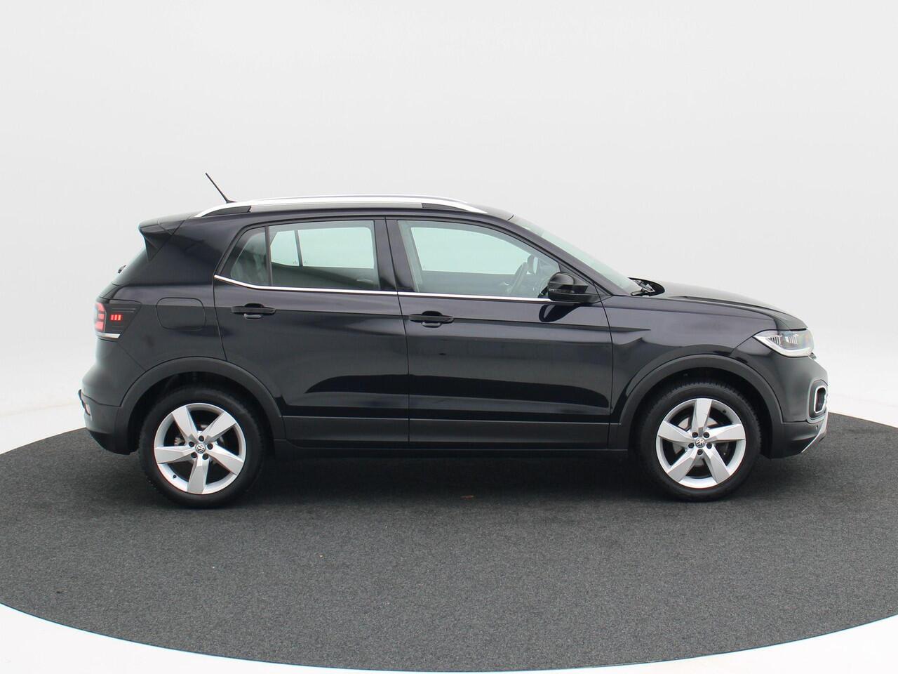 Volkswagen T-Cross 1.0 TSi Style Automaat | Beats Audio | Adaptive Cruise | Trekhaak | LED | Parkeersensoren | CarPlay | 17 Inch | 99.281 Km