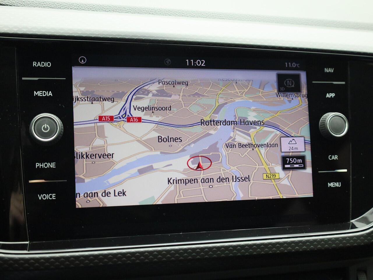 Volkswagen T-Cross 1.0TSI/115PK DSG Life · Apple/Android Car Play · Navigatie · Clima · Lane assist · Parkeersensoren