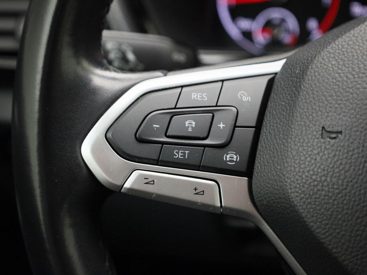 Volkswagen T-Cross 1.0TSI/115PK DSG Life · Apple/Android Car Play · Navigatie · Clima · Lane assist · Parkeersensoren