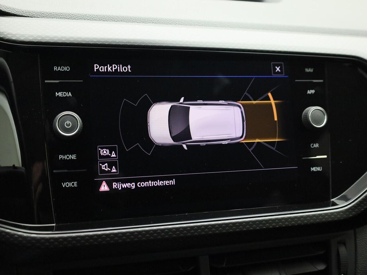 Volkswagen T-Cross 1.0TSI/115PK DSG Life · Apple/Android Car Play · Navigatie · Clima · Lane assist · Parkeersensoren