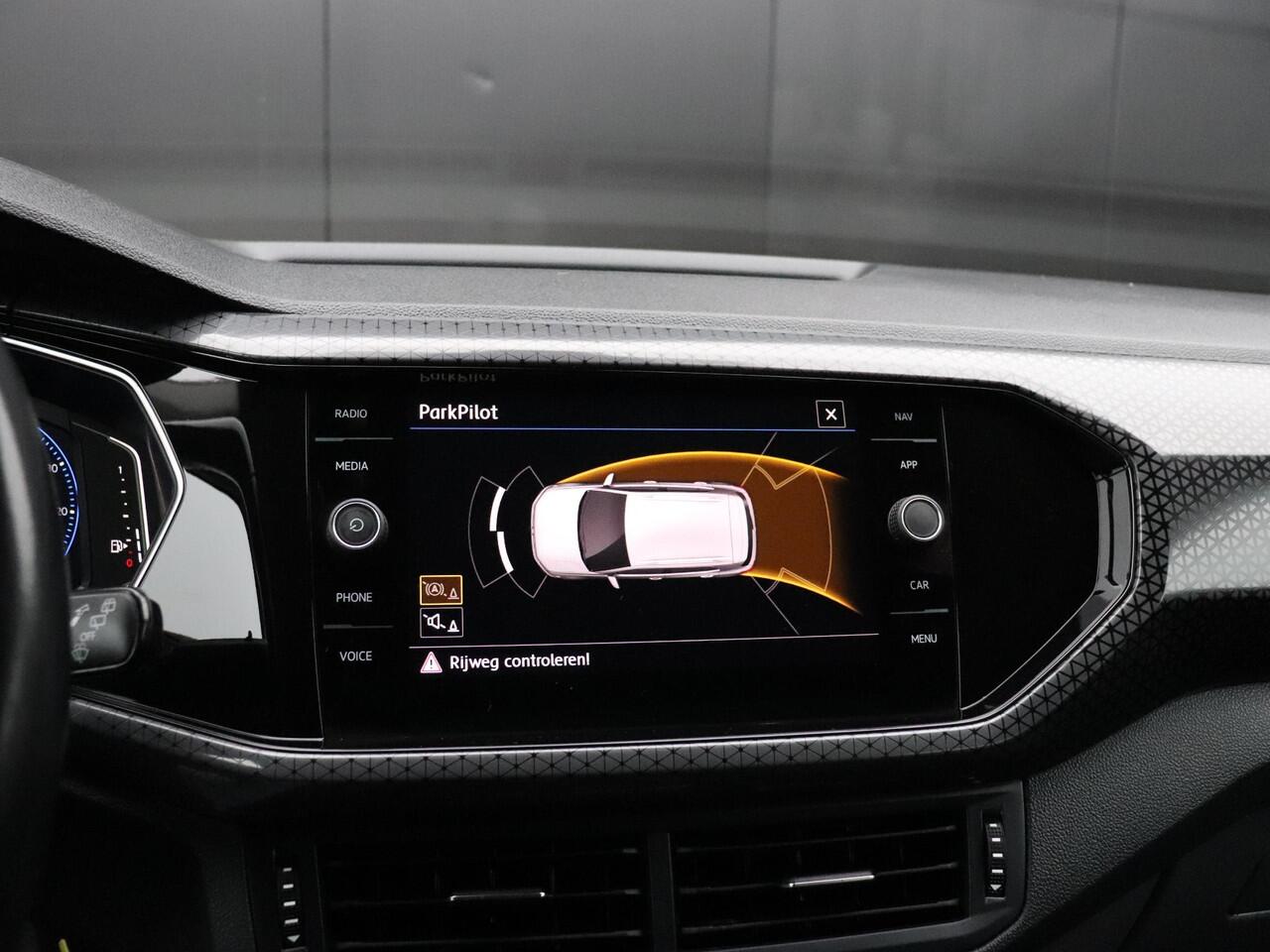 Volkswagen T-Cross 1.0 TSI Style | PDC | ADAPT. CRUISE | NAVI | VIRTUAL COCKPIT | APPLE CARPLAY |