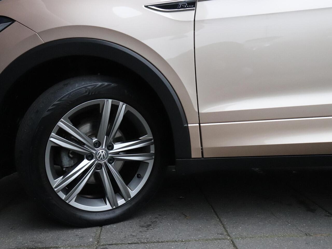 Volkswagen T-Cross 1.0 TSI Style | PDC | ADAPT. CRUISE | NAVI | VIRTUAL COCKPIT | APPLE CARPLAY |