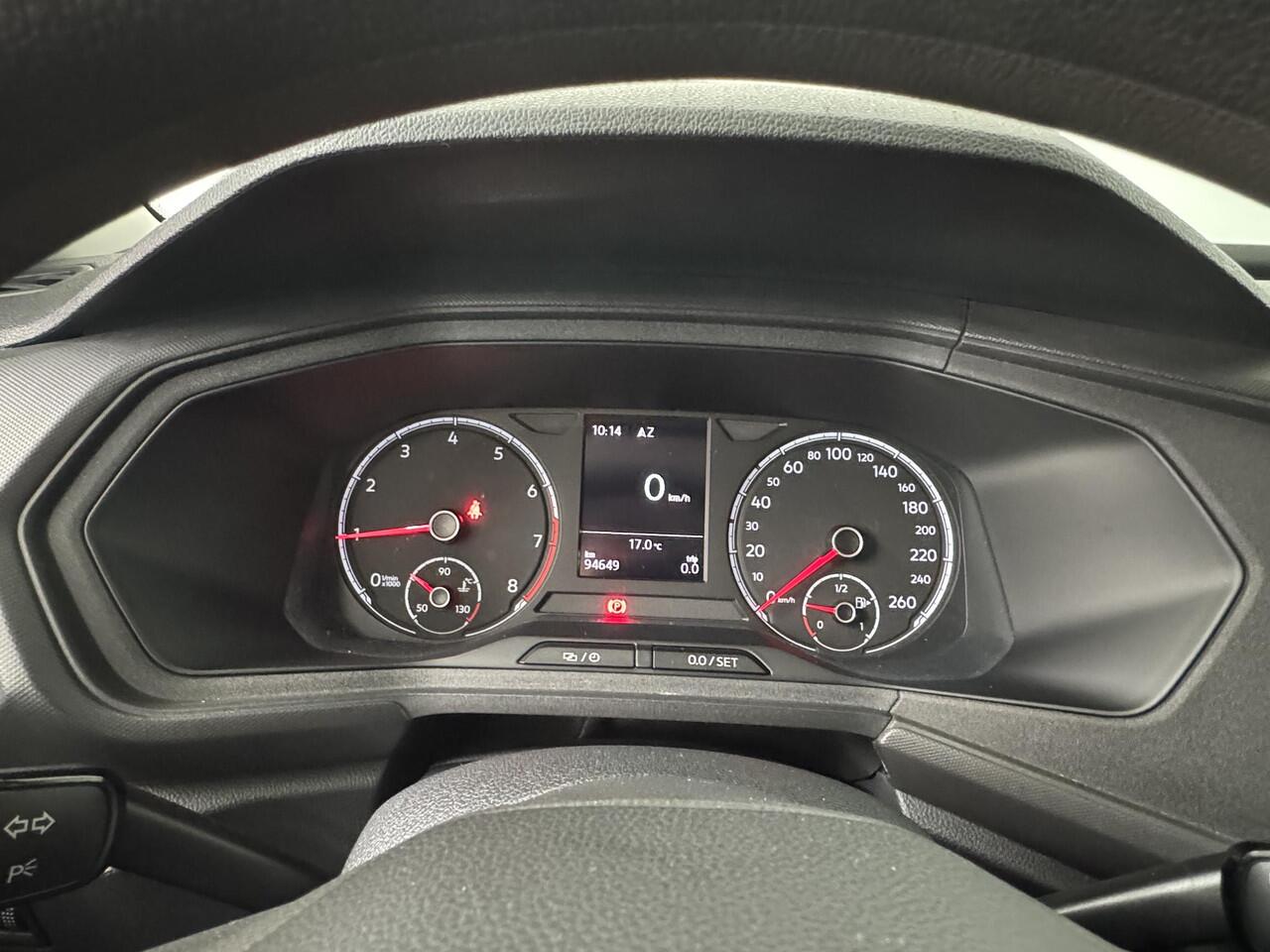 Volkswagen T-Cross 1.0 TSI Life | All-Season banden | Stoelverwarming | Navigatie | Parkeersensoren V+A |