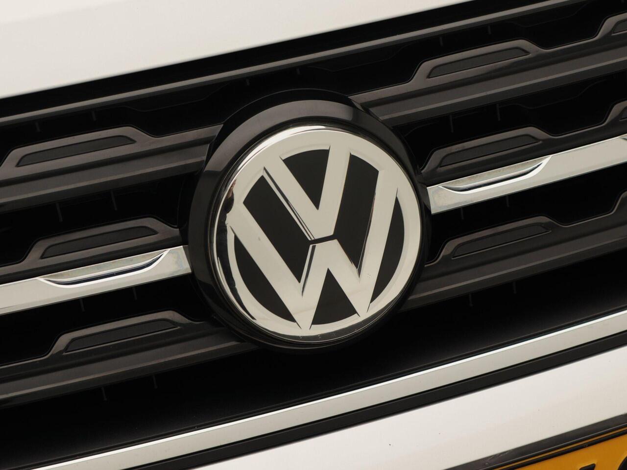 Volkswagen T-Cross 1.0 TSi 115 Pk Automaat Life | Airco | Parkeersensoren | Carplay | 16 inch | 69.798 Km!!