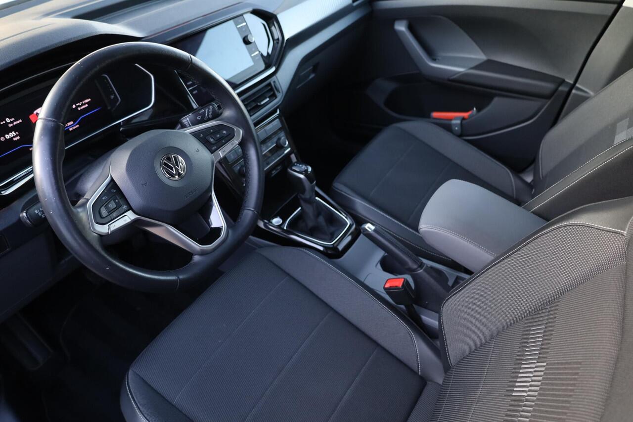 Volkswagen T-Cross 1.0 TSI Style 115PK / 85kW, Voorstoelen verwarmbaar, navigatie, Apple Carplay & Android Auto, dodehoek detectie (side assist), digital cockpit pro, adaptieve cruise control (acc), achteruitrijcamera (rear view), elektrisch verstel-, verwarm- en inklapbare