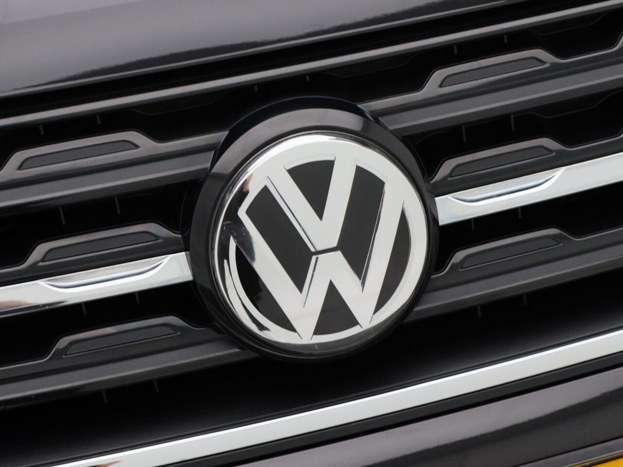 Volkswagen T-Cross 1.0 TSi 115 Pk Automaat Life Business | Full LED | Camera | CarPlay | Keyless | Parkeersensoren | Privacy Glass | Navigatiesysteem | 16 Inch