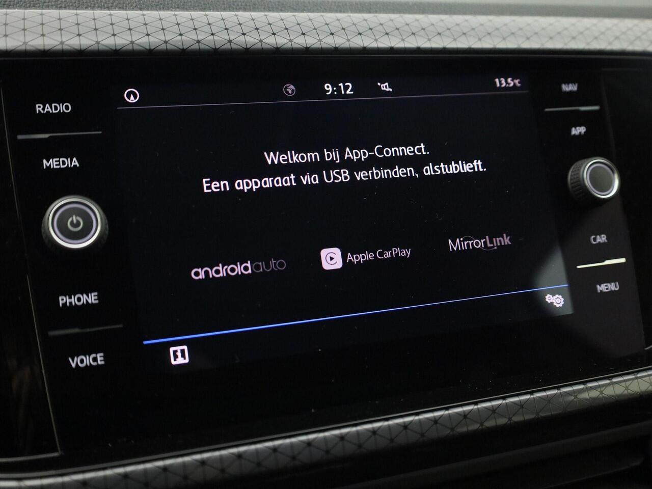 Volkswagen T-Cross 1.0 TSI 115pk Style · Navigatie · Camera + Parkeersensoren · LED