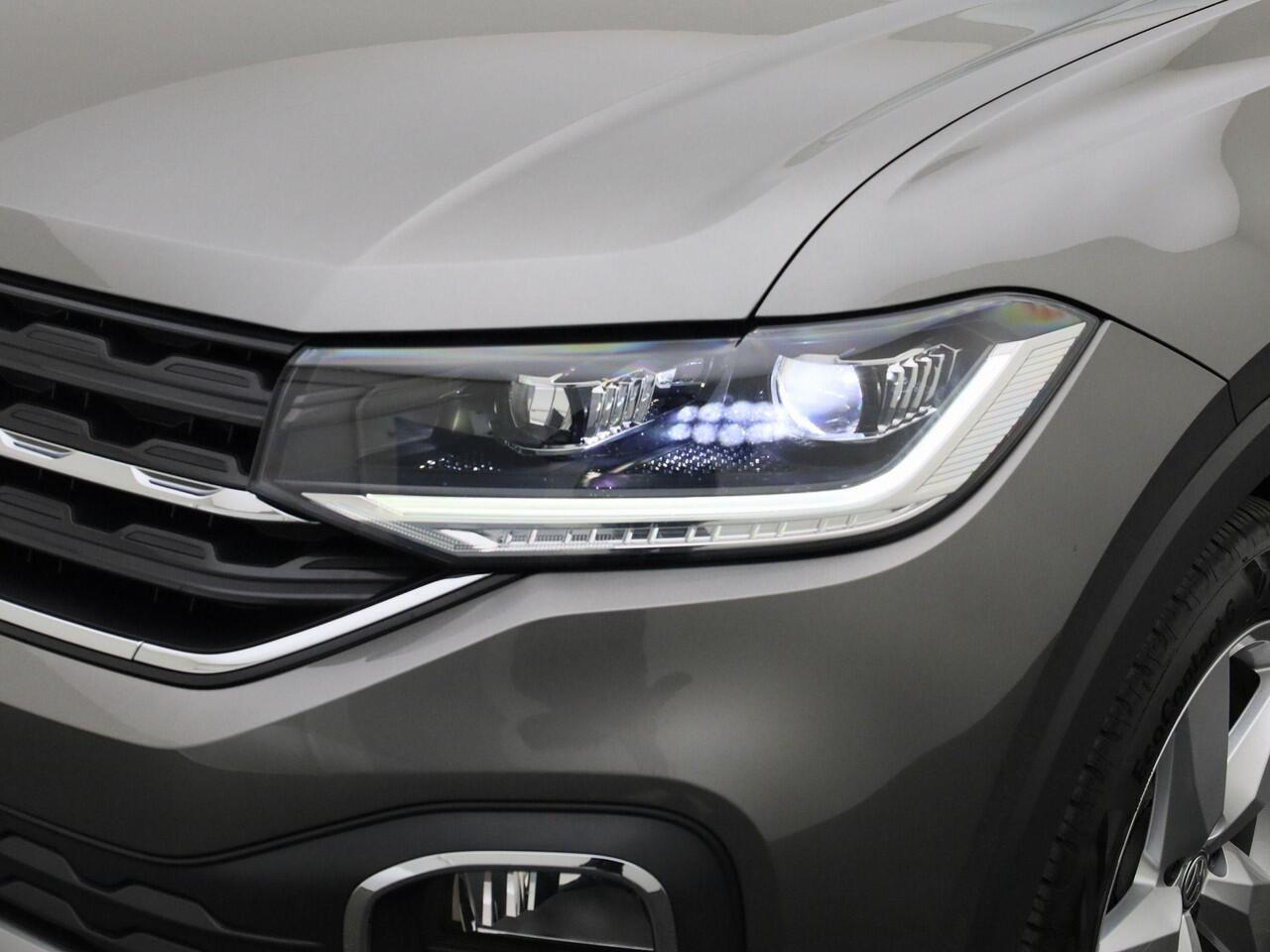 Volkswagen T-Cross 1.0 TSI 115pk Style · Navigatie · Camera + Parkeersensoren · LED