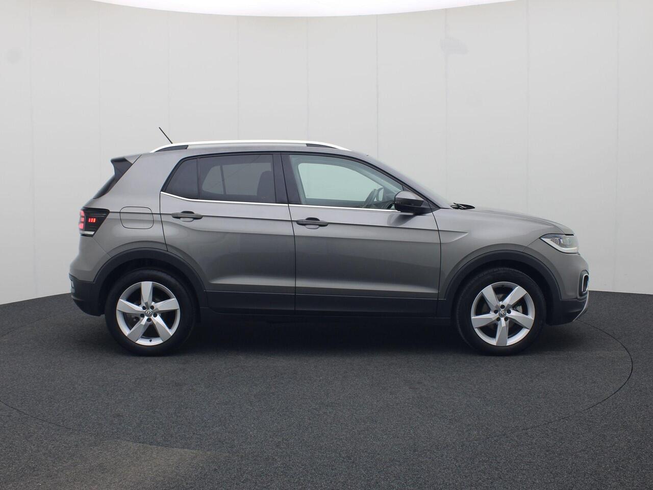 Volkswagen T-Cross 1.0 TSI 115pk Style · Navigatie · Camera + Parkeersensoren · LED