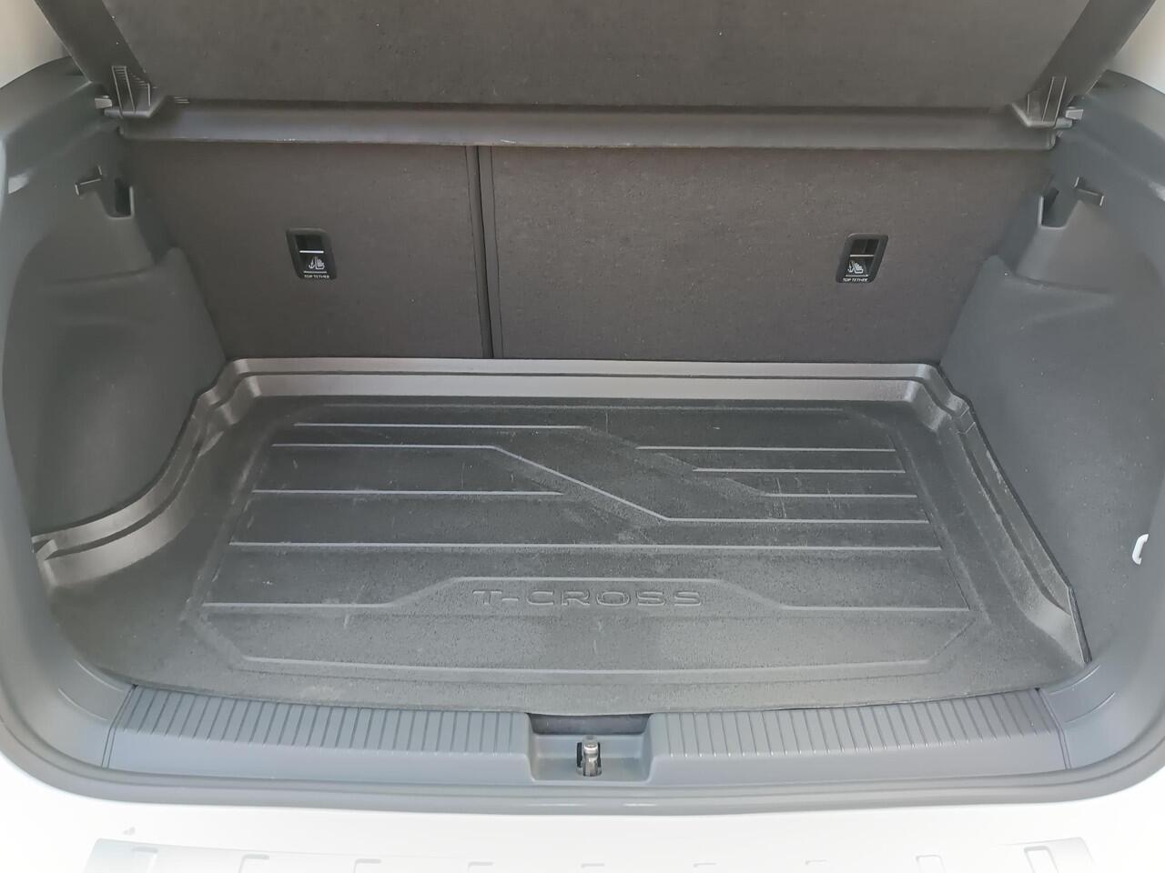 Volkswagen T-Cross 1.0 TSI Style Business R-Line, carplay, ad.cruise