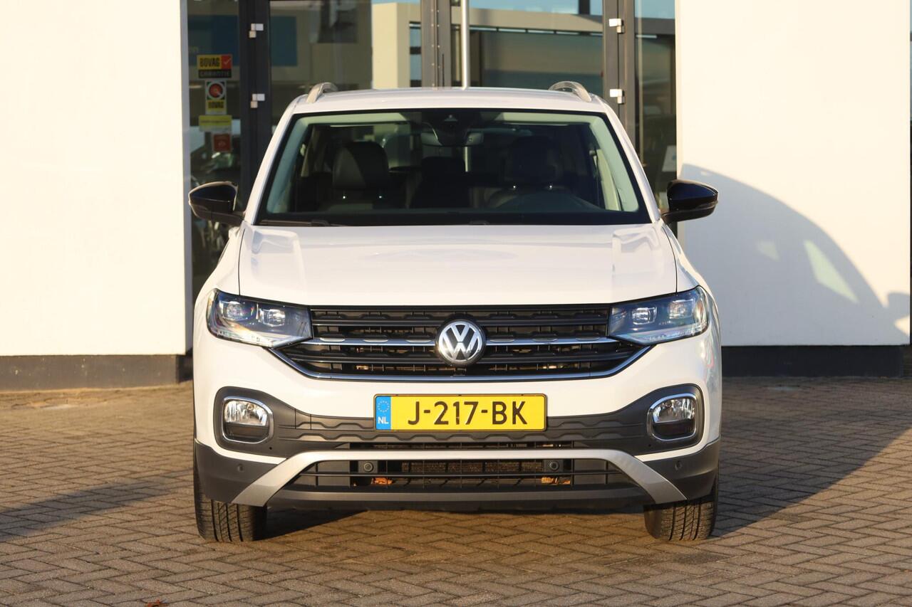 Volkswagen T-Cross 1.0 TSI Style 115PK / 85kW, Voorstoelen verwarmbaar, navigatie, Apple Carplay & Android Auto, dodehoek detectie (side assist), digital cockpit pro, adaptieve cruise control (acc), achteruitrijcamera (rear view), elektrisch verstel-, verwarm- en inklapbare