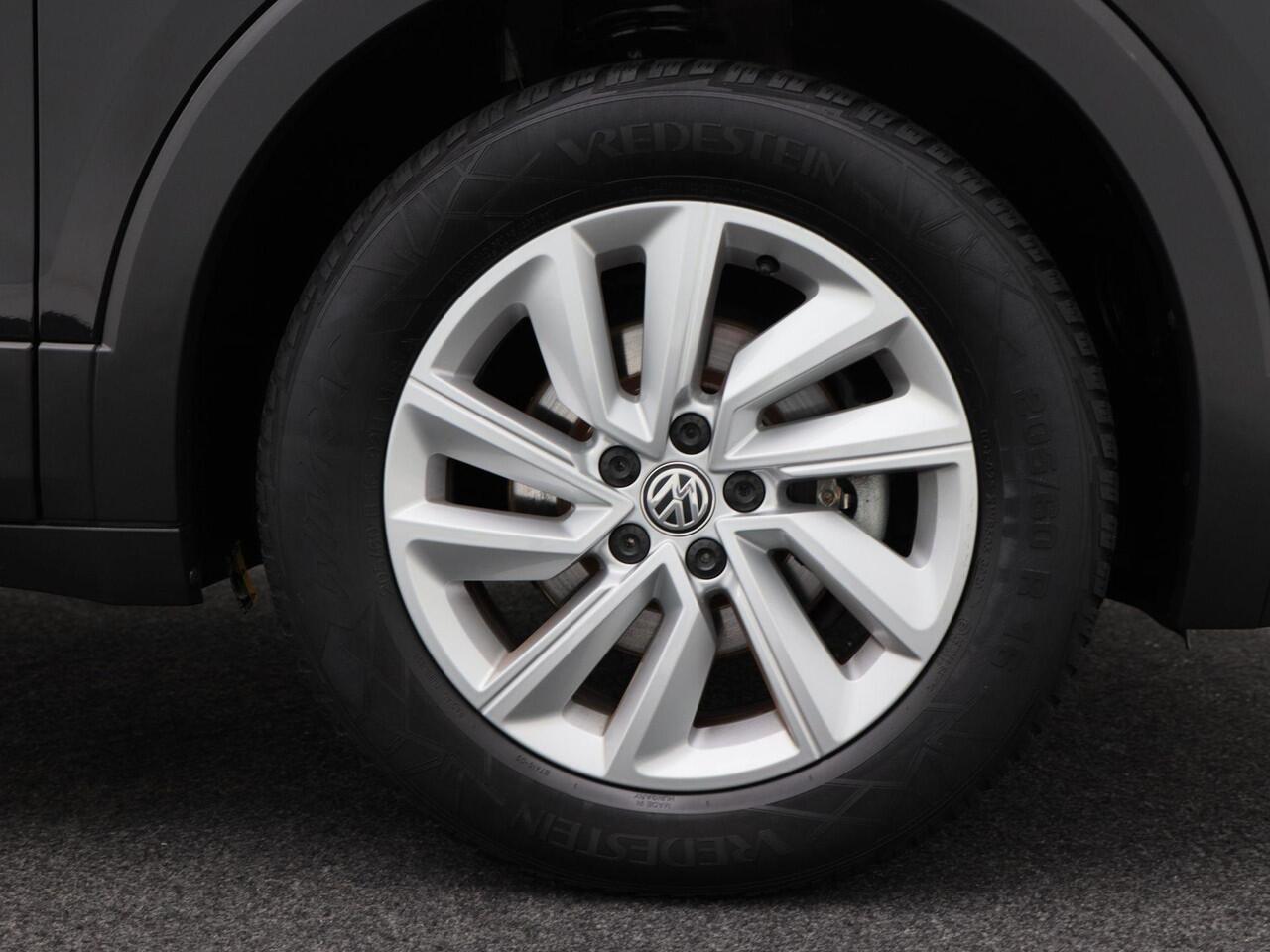 Volkswagen T-Cross 1.0 TSi 115 Pk Automaat Life Business | Full LED | Camera | CarPlay | Keyless | Parkeersensoren | Privacy Glass | Navigatiesysteem | 16 Inch