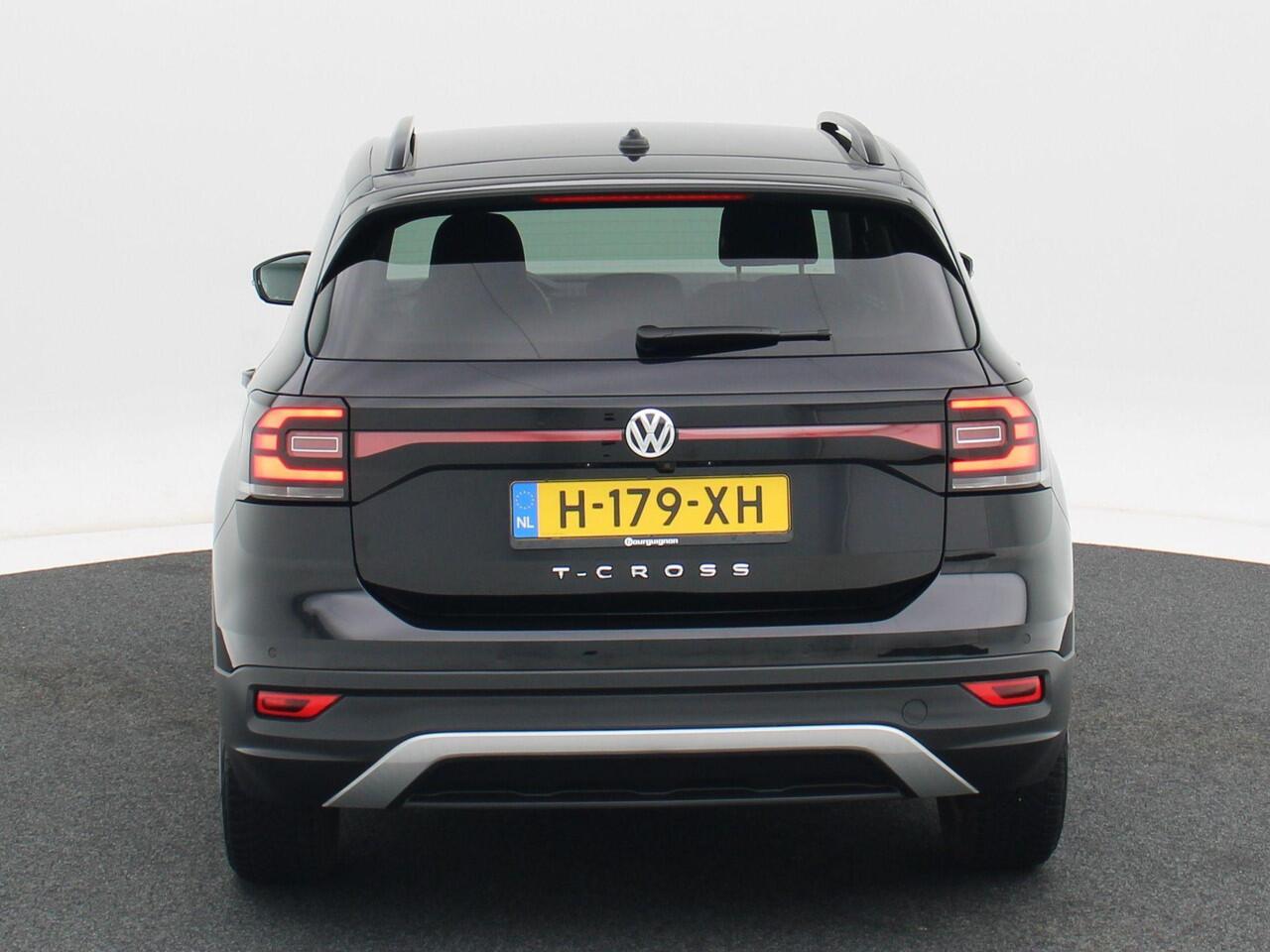 Volkswagen T-Cross 1.0 TSi 115 Pk Automaat Life Business | Full LED | Camera | CarPlay | Keyless | Parkeersensoren | Privacy Glass | Navigatiesysteem | 16 Inch