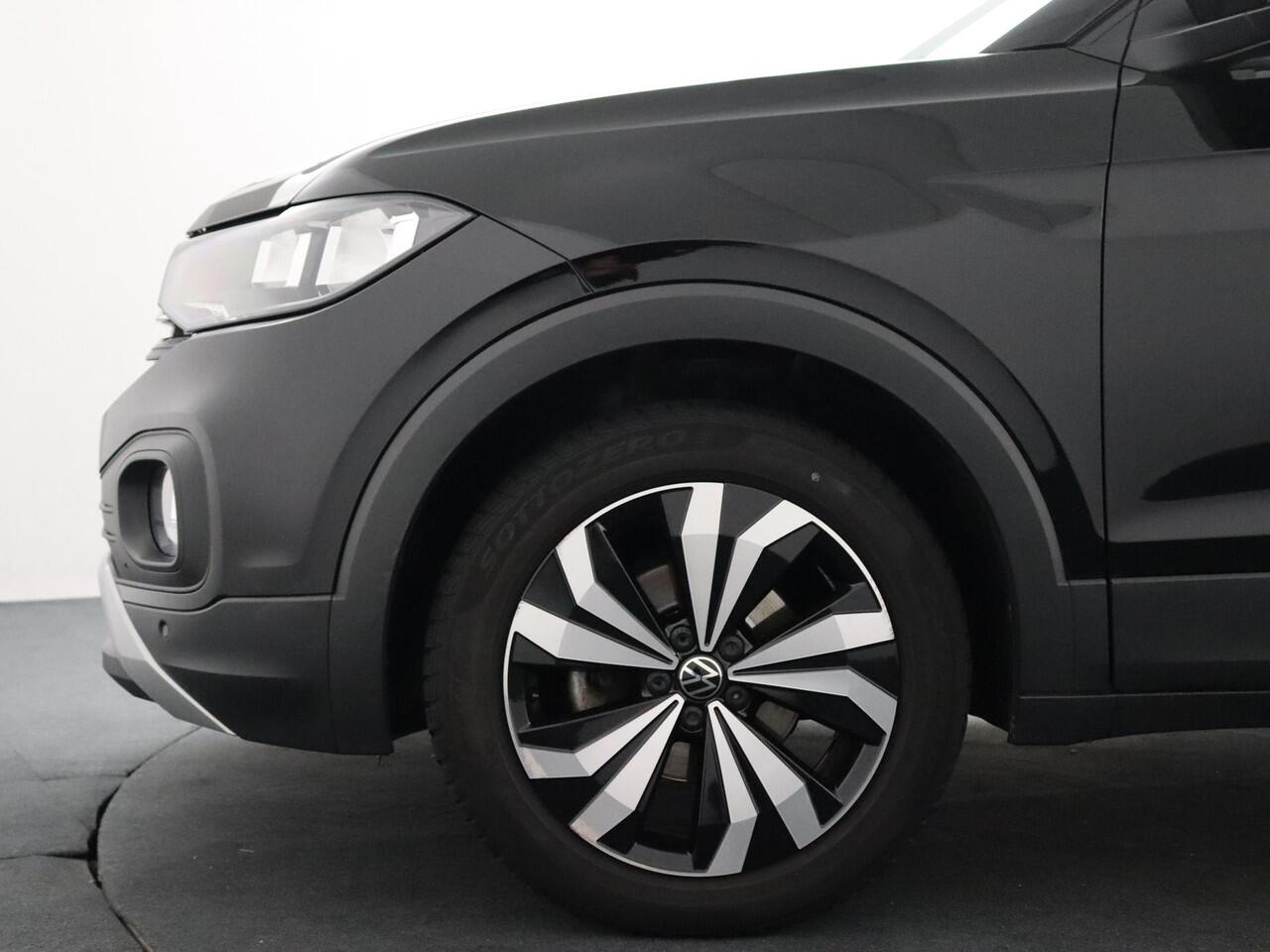 Volkswagen T-Cross 1.0 TSI Life Business | ACC | Navigatie | Trekhaak!