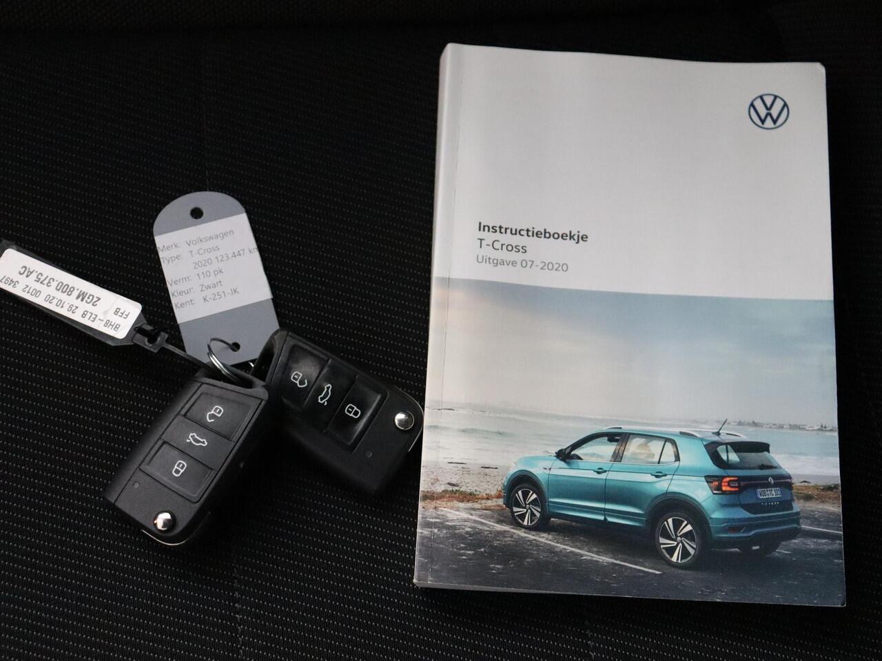 Volkswagen T-Cross 1.0 TSI Life Business | ACC | Navigatie | Trekhaak!