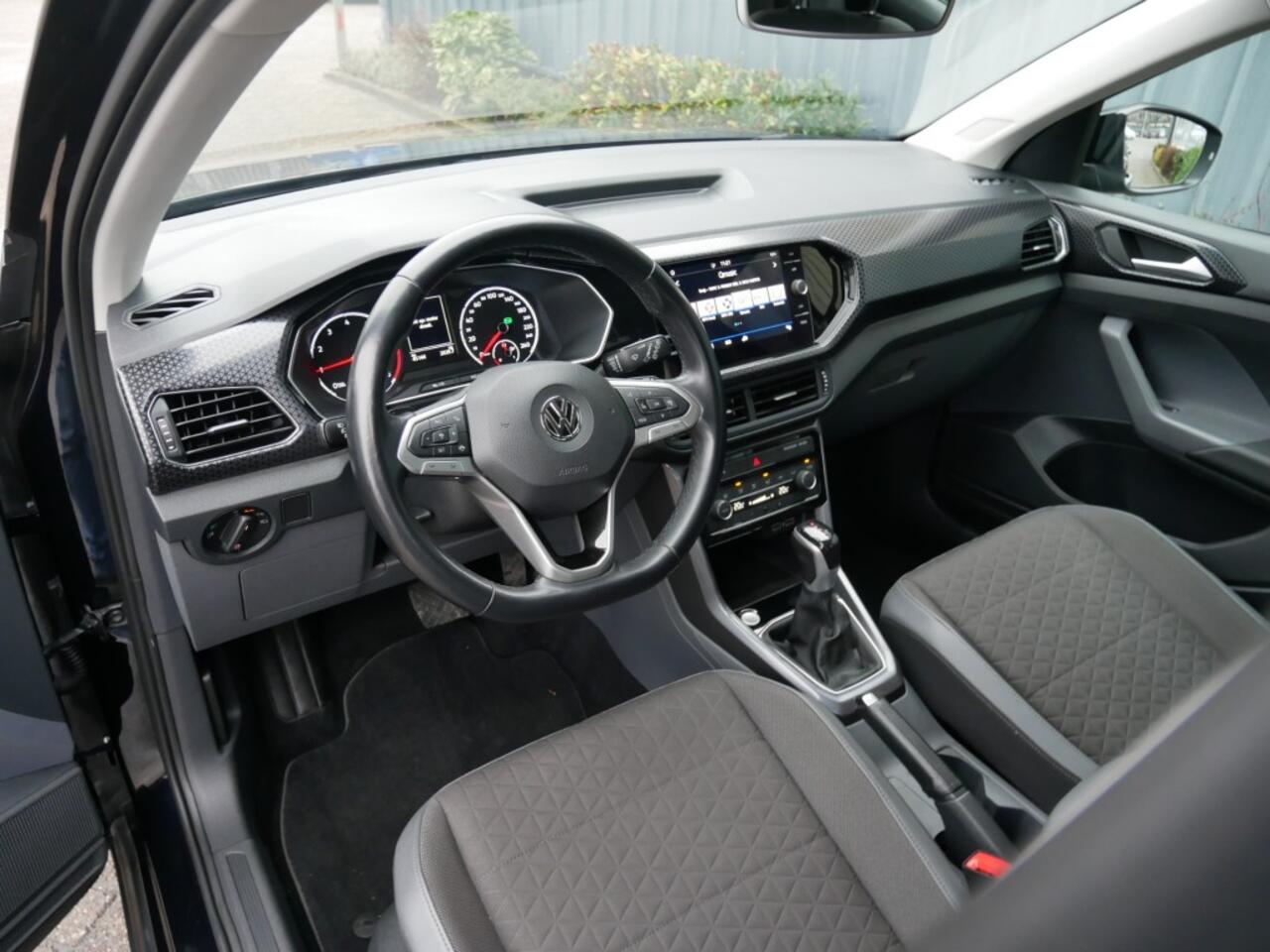 Volkswagen T-Cross 1.0 TSI STYLE BNS R-LINE **Clima//Navi//Lm **