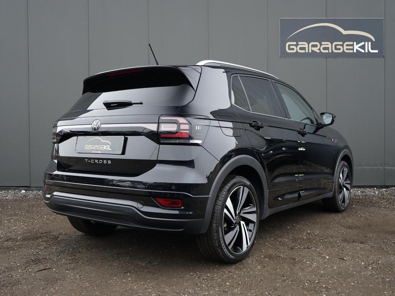 Volkswagen T-Cross 1.0 TSI R-Line 1e Eig / Dealeronderh / LED / Adaptieve cruise / 18inch / Navigatie / Carplay / Camera / PDC /