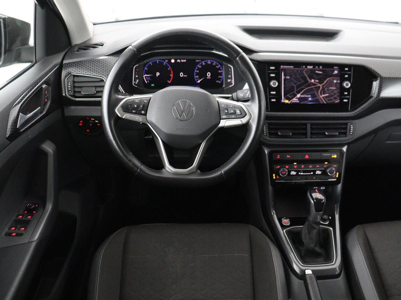 Volkswagen T-Cross 1.0 TSI Style | Automaat | Stoelverwarming | Camera | Virtual Cockpit | Trekhaak | Navigatie | Adaptive cruise | Full LED | Climate control | Parkeerhulp