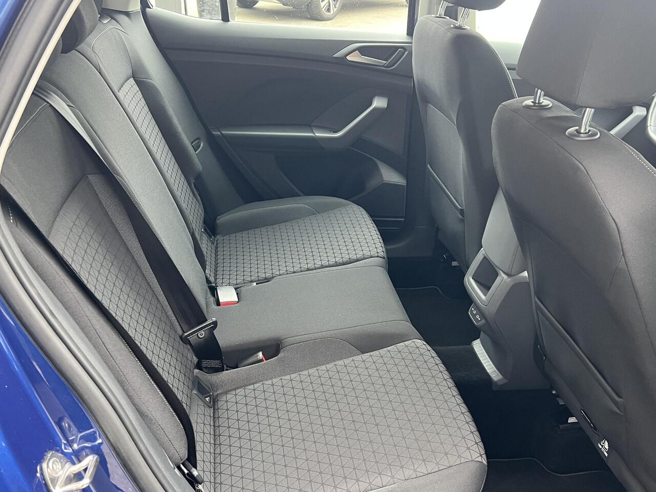 Volkswagen T-Cross 1.0 TSI Style Stoelverwarming carplay trekhaak camera