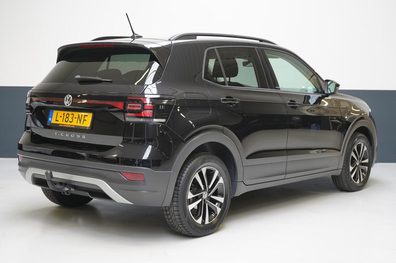 Volkswagen T-Cross 1.0 TSi 115pk United | Navigatie | Trekhaak | All-seasonbanden | Blind-Spot | Adaptive cruise