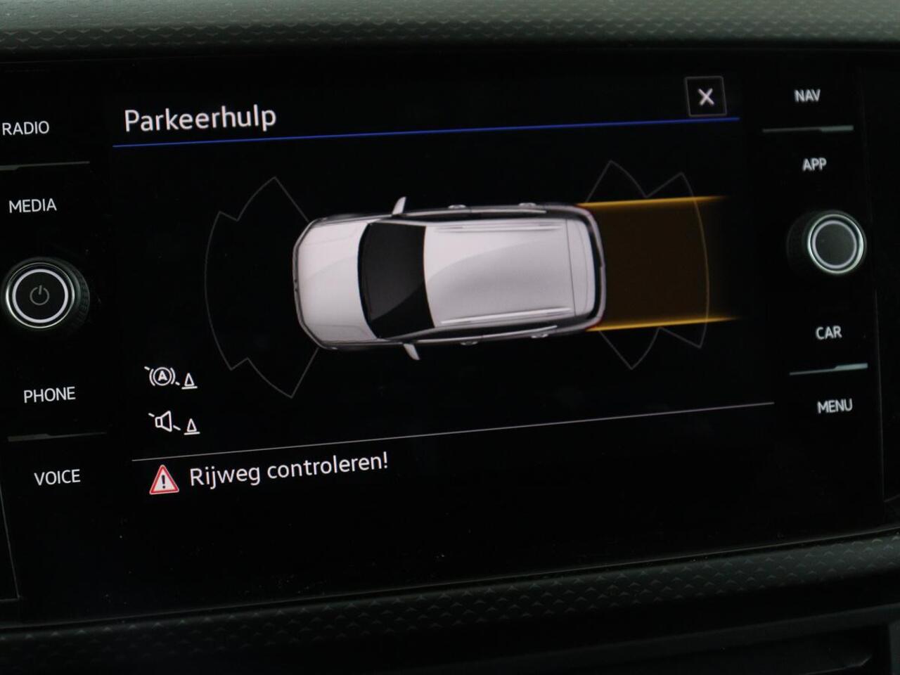 Volkswagen T-Cross 1.0 TSI Life Business | Carplay | Full LED | Keyless | Adaptive cruise | Navigatie | Parkeerhulp | Climate control | Parkeerhulp | Dodehoek detectie | Bluetooth