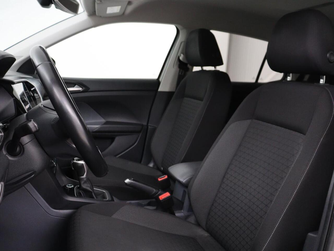 Volkswagen T-Cross 1.0 TSI Life Business | Carplay | Full LED | Keyless | Adaptive cruise | Navigatie | Parkeerhulp | Climate control | Parkeerhulp | Dodehoek detectie | Bluetooth
