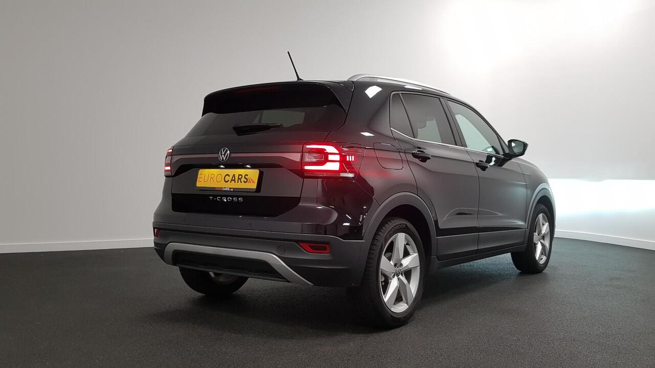 Volkswagen T-Cross 1.0 TSI 110pk DSG Style Navigatie Climate Control Dab Stoelverwarming Led Parkeer sensoren Extra Getint Glas