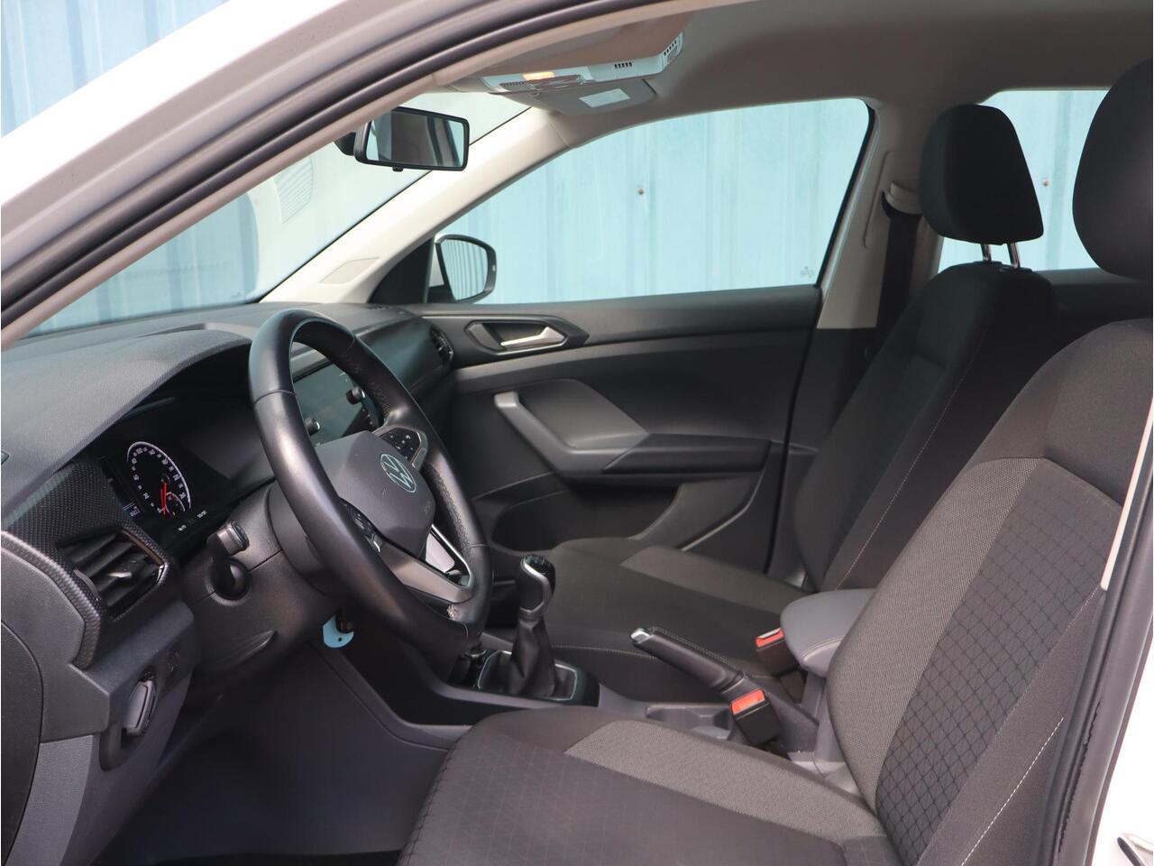 Volkswagen T-Cross Go 1.0 TSI 95pk | APPLE CARPLAY / ANDROID AUTO | AIRCO |