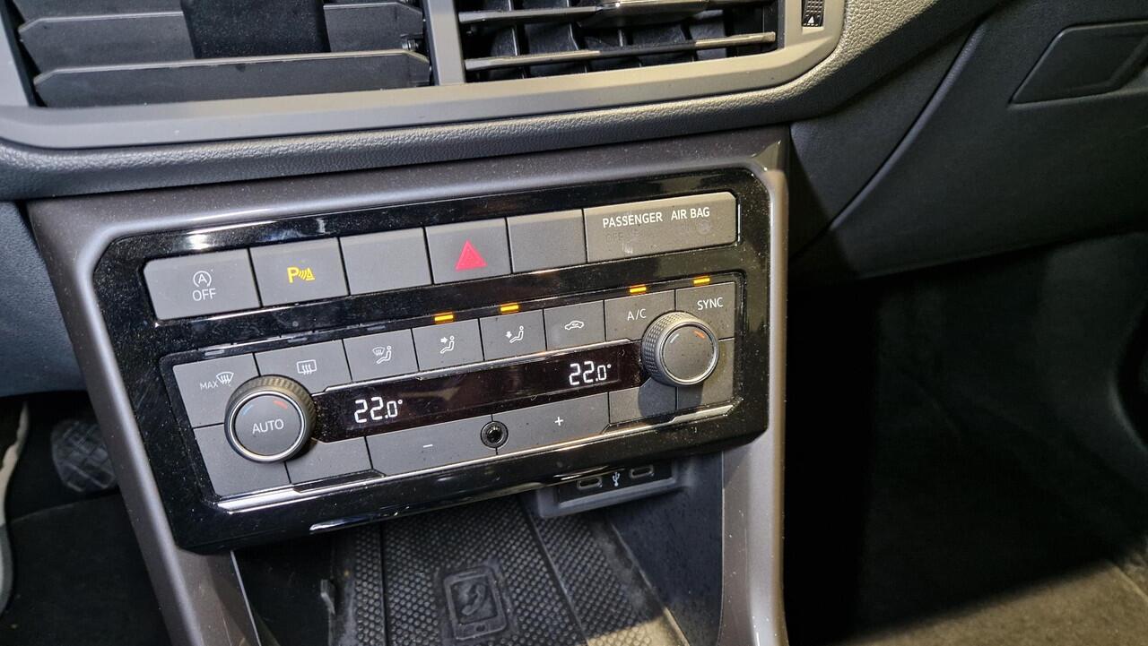 Volkswagen T-Cross 1.0 TSI Style | Adaptive Cruise control | Navigatie | Climate Control |