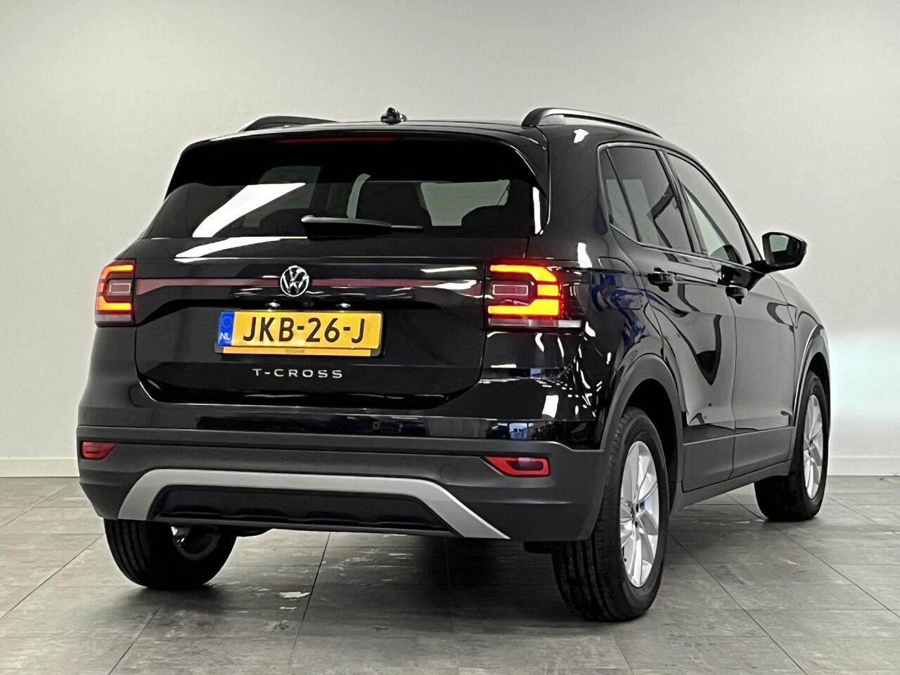 Volkswagen T-Cross 1.0 TSI Life | CAMERA | ACC | STOELVERWARMING |