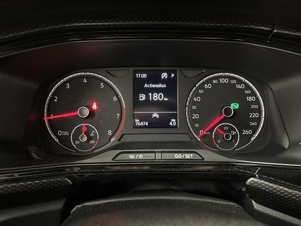 Volkswagen T-Cross 1.0 TSI Life | CAMERA | ACC | STOELVERWARMING |