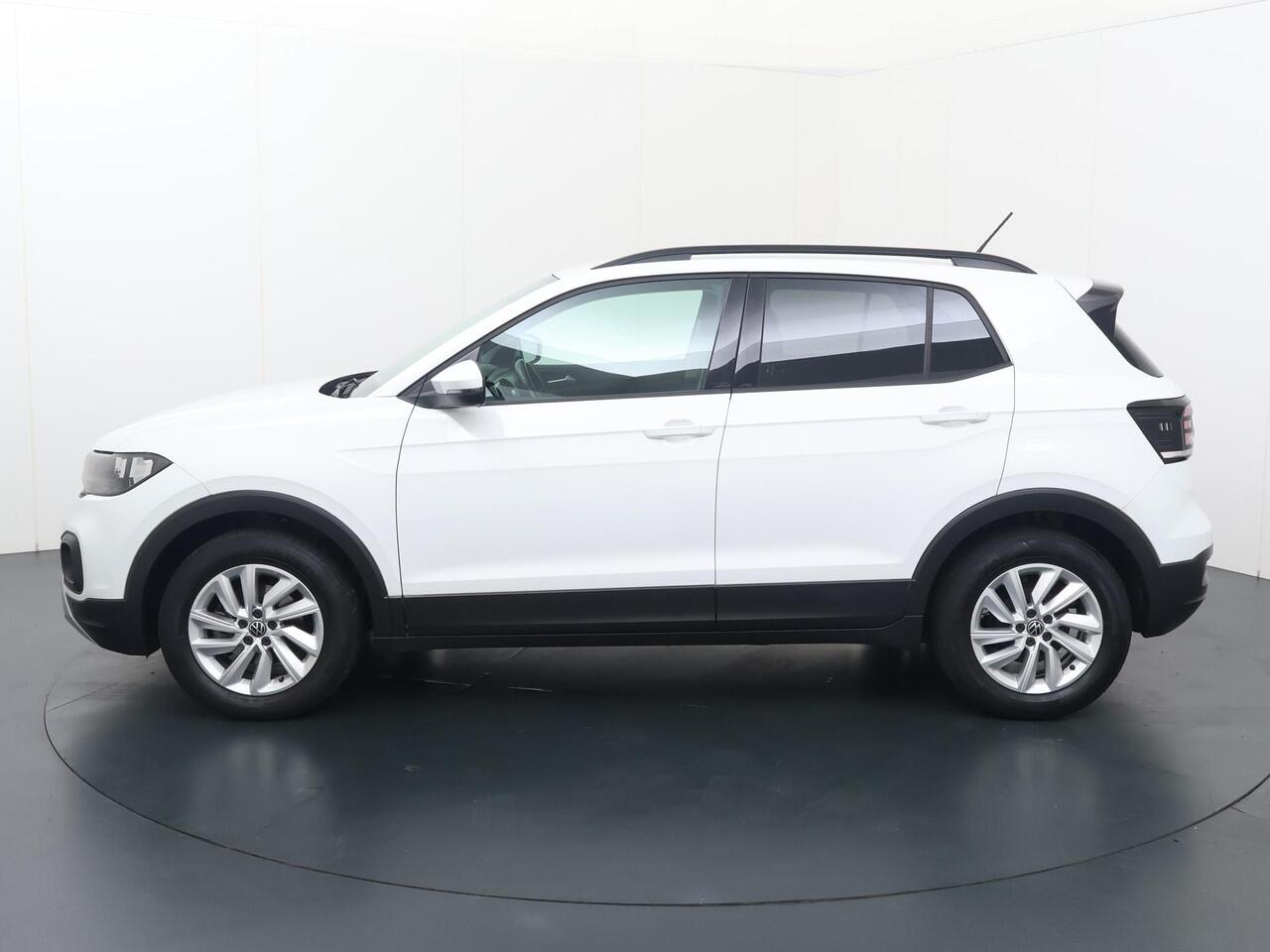 Volkswagen T-Cross 1.0 TSI Life | 95 PK | Climate control | Navigatiesysteem | Parkeersensoren |