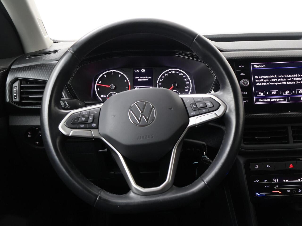 Volkswagen T-Cross 1.0 TSI Life | 95 PK | Climate control | Navigatiesysteem | Parkeersensoren |