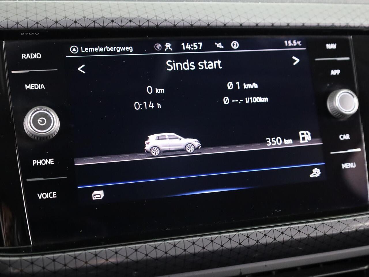 Volkswagen T-Cross 1.5 TSI Style 150 pk Automaat (DSG) | Navigatie | Parkeersensoren | Achteruitrijcamera | Apple Carplay/Android Auto | Stoelverwarming |