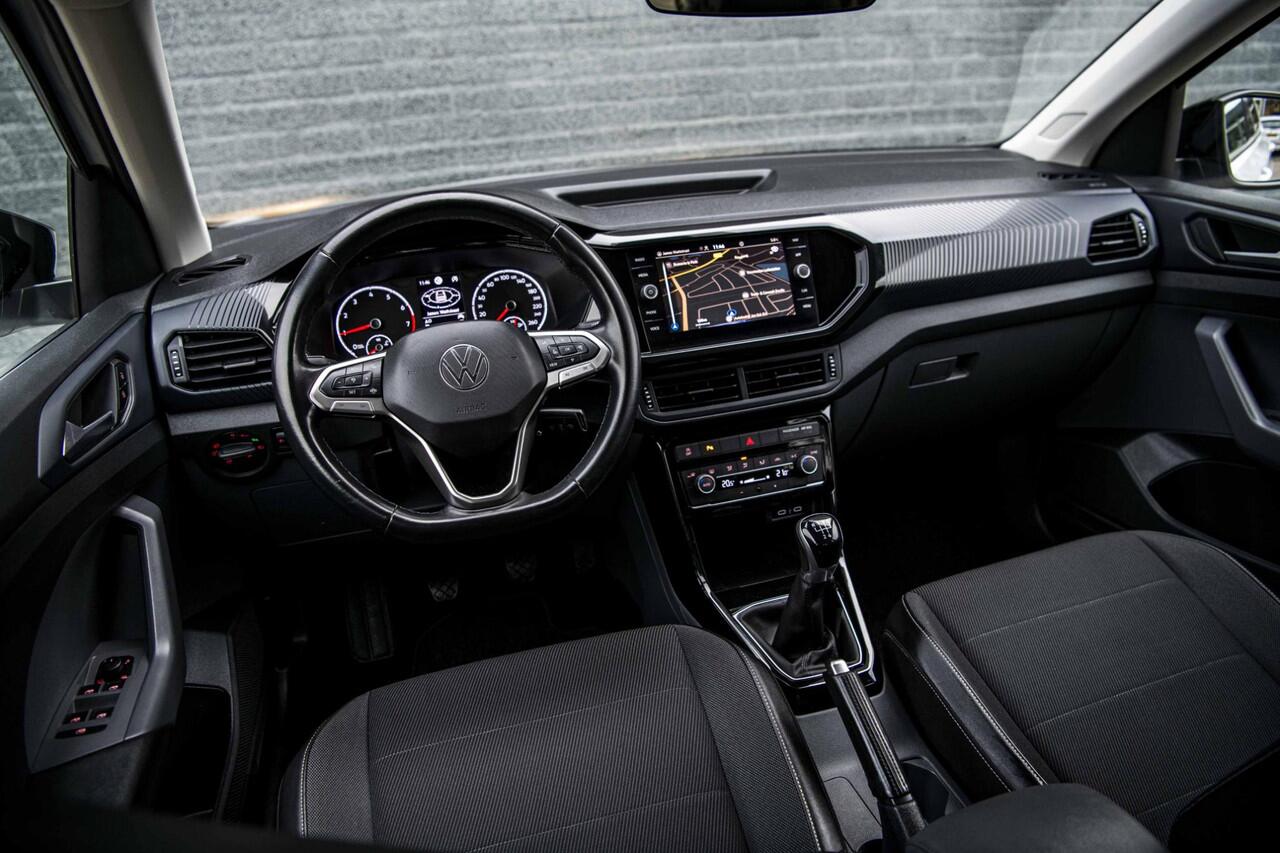 Volkswagen T-Cross 1.0 TSi 95 pk Life | 17" | Navigatie | App-Connect