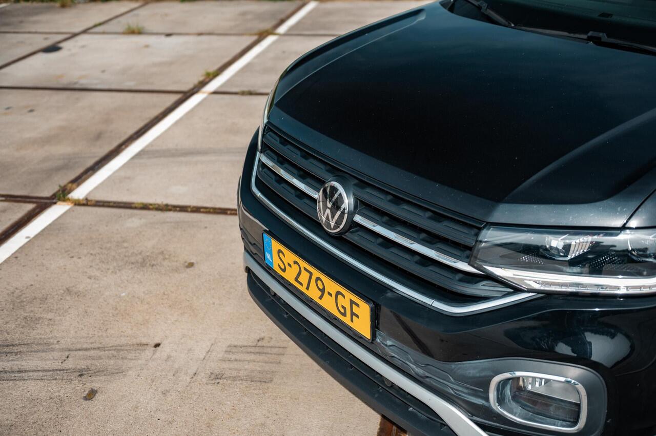 Volkswagen T-Cross 1.5 TSI DSG Style | TREKHAAK | CAMERA | CLIMA | APPLE CAR PLAY | ALL SEASON BANDEN