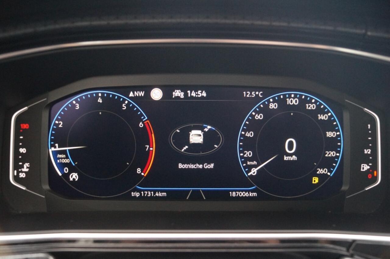 Volkswagen T-Cross 1.0 TSI 110pk Style -NAVI-ECC-PDC-DIGI-