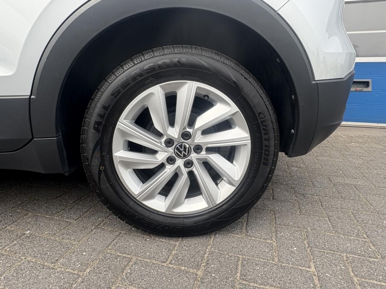 Volkswagen T-Cross 1.0 TSI Life CARPLAY-NAVI-CRUISE-ALL SEASON