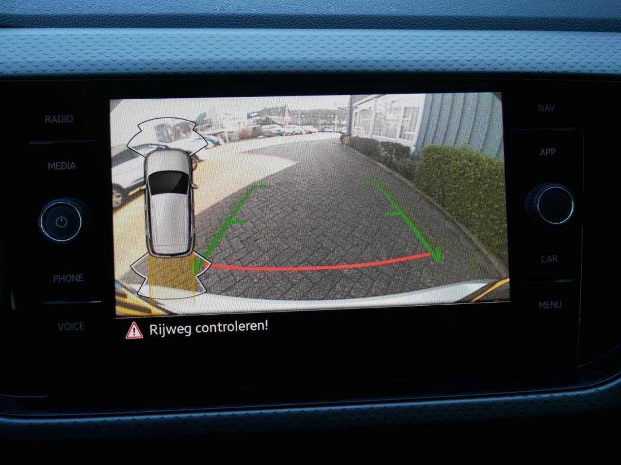 Volkswagen T-Cross 1.0 TSI ACTIVE **Clima//Navi//LM **