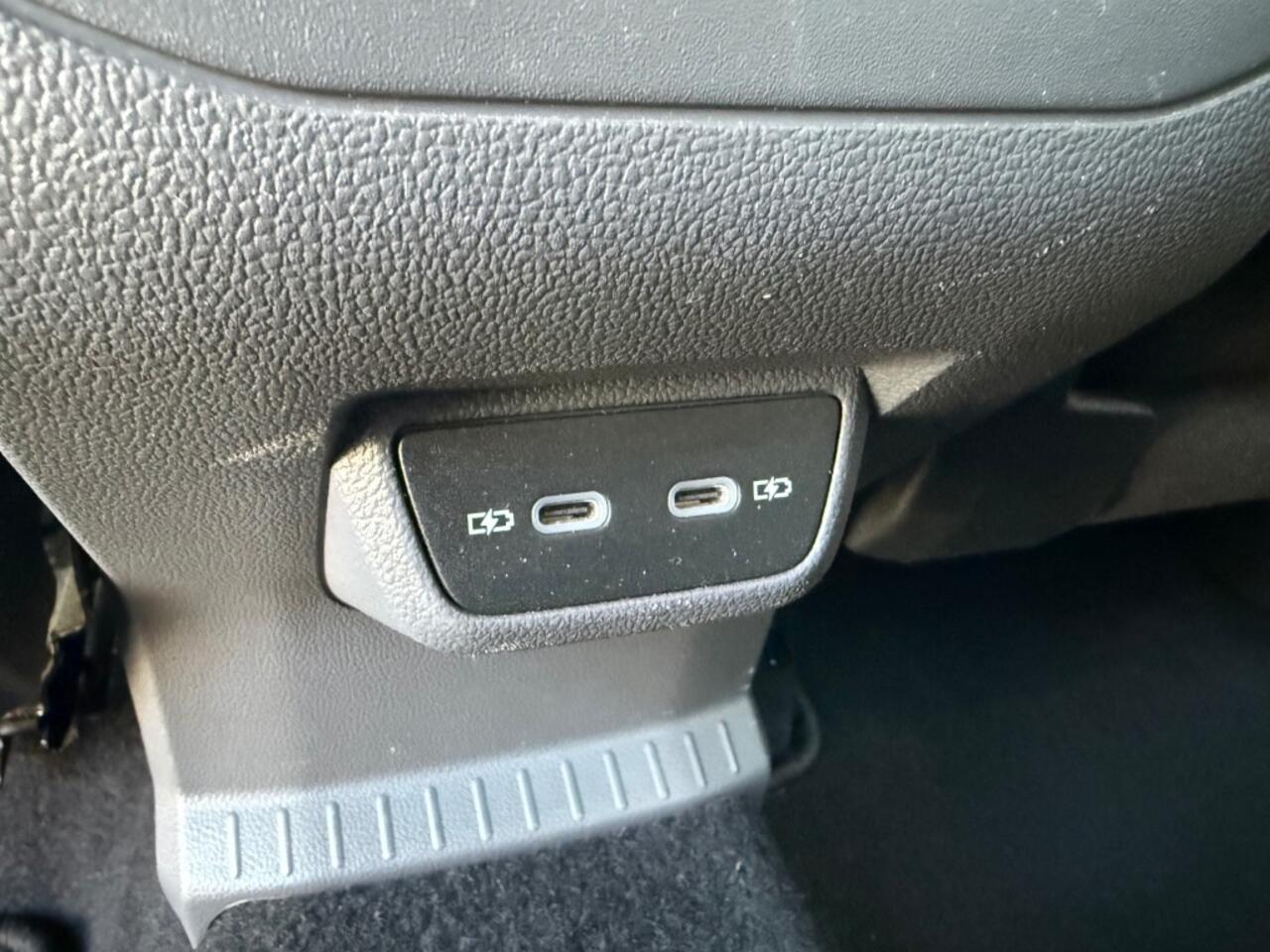 Volkswagen T-Cross 1.0 TSI LIFE BUSINESS NAVI/CRUISE/PDC/ENZ.