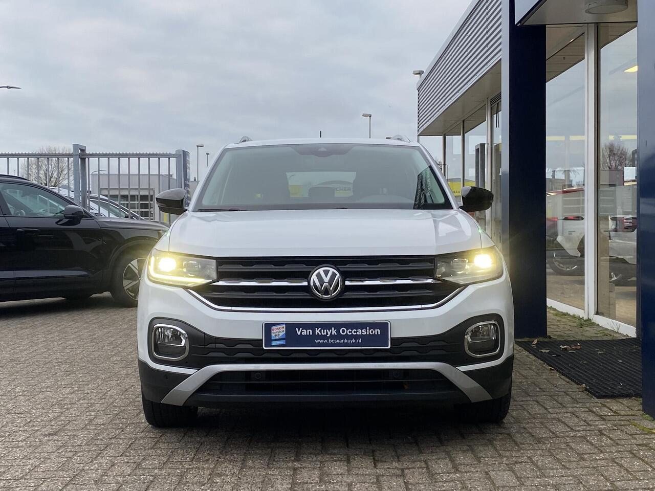 Volkswagen T-Cross 1.0 TSI Style / Automaat / NL-Auto / 1e-Eigenaar / Adaptieve Cruise-Control / Climate-Control / Apple-Carplay & Android-Auto / Draadloze-Telefoonlader / LED / Keyless / Dodehoek-Detectie / DAB Radio-Bluetooth / Navi / PDC V+A met Camera / 18'' LMV / ENZ.