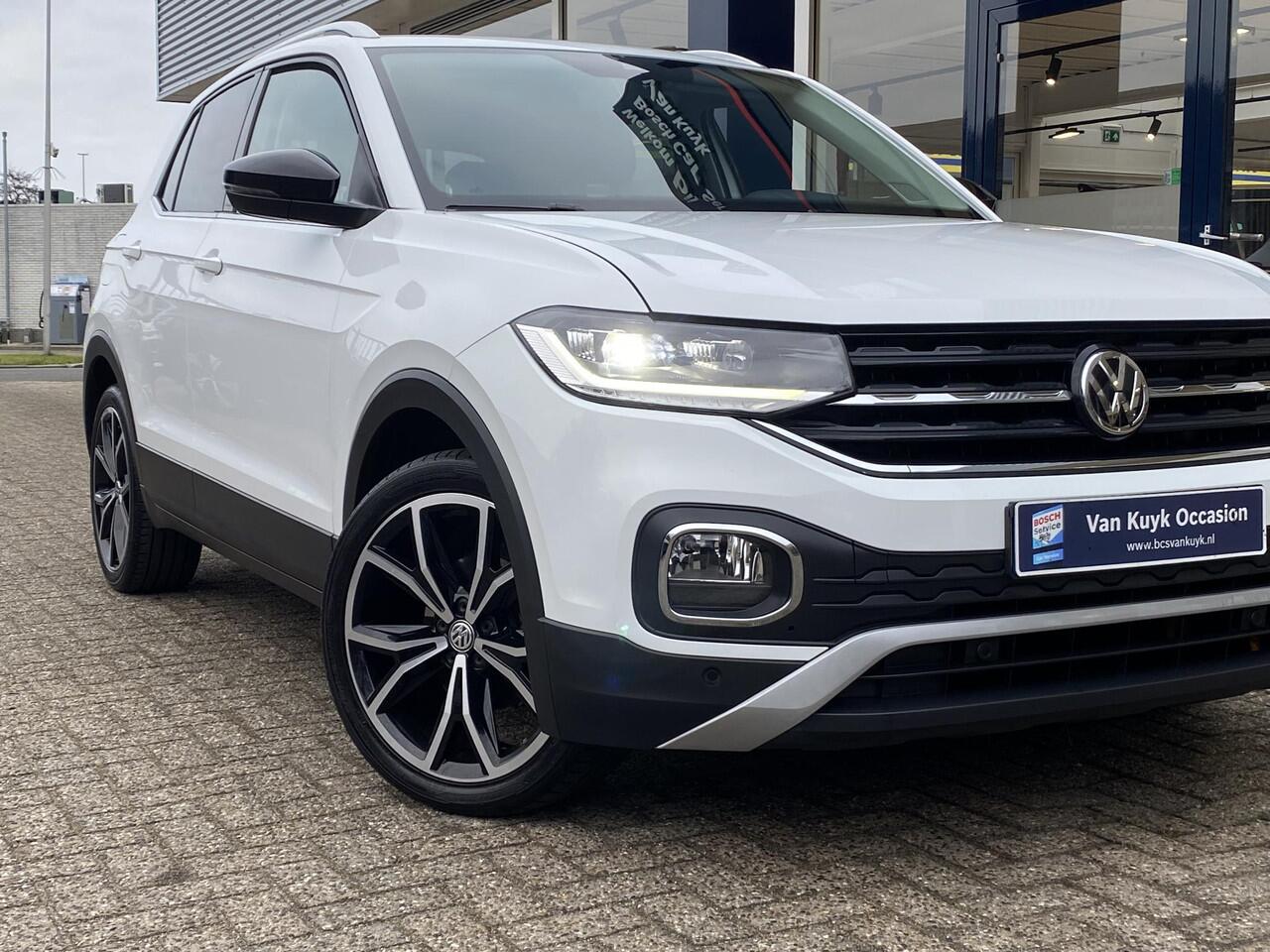 Volkswagen T-Cross 1.0 TSI Style / Automaat / NL-Auto / 1e-Eigenaar / Adaptieve Cruise-Control / Climate-Control / Apple-Carplay & Android-Auto / Draadloze-Telefoonlader / LED / Keyless / Dodehoek-Detectie / DAB Radio-Bluetooth / Navi / PDC V+A met Camera / 18'' LMV / ENZ.