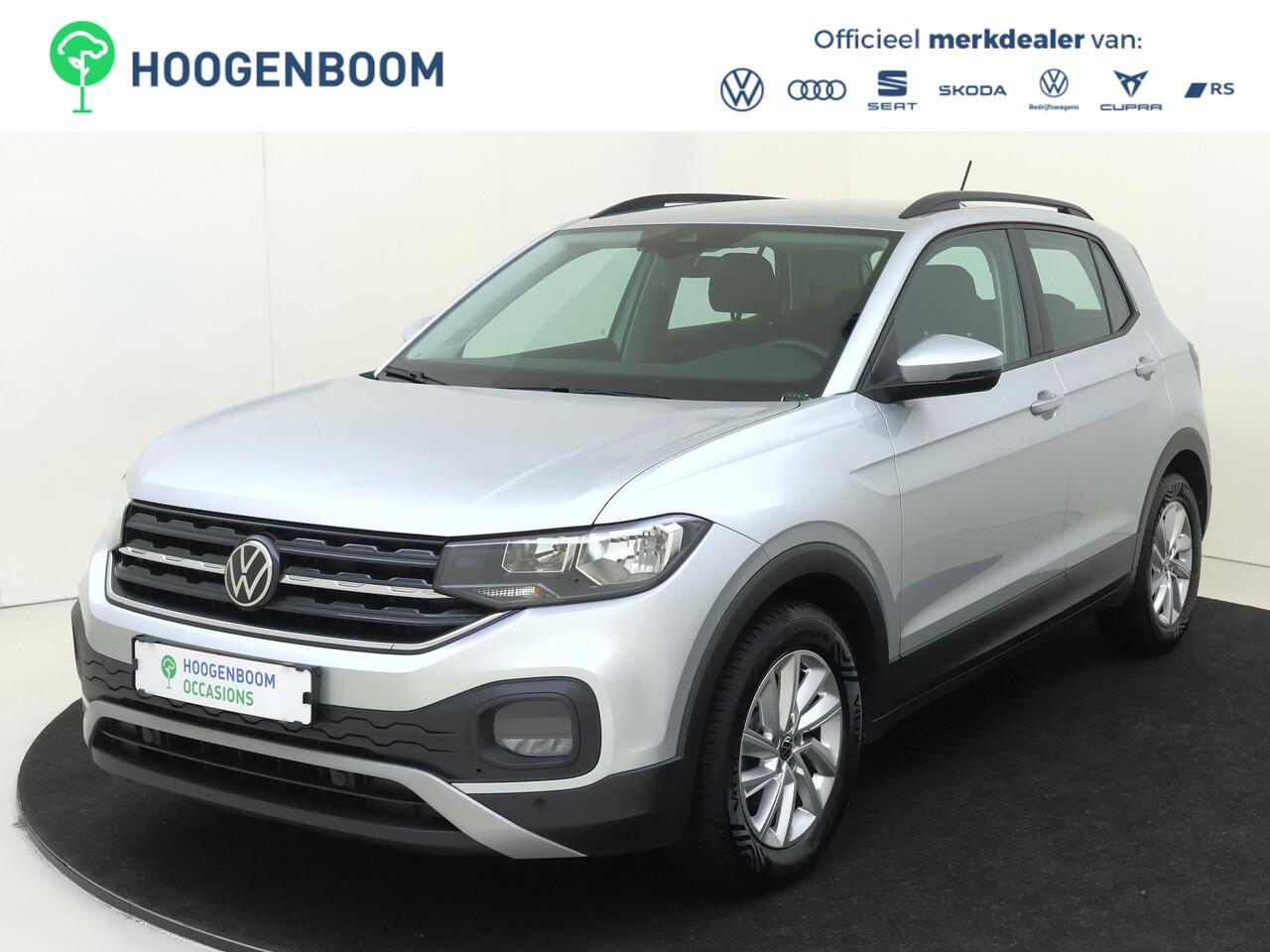 Volkswagen T-Cross 1.0 TSI Life | Stoelverwarming | CarPlay | Achteruitrijcamera | Adaptieve Cruise control | DAB radio | Parkeersensoren |