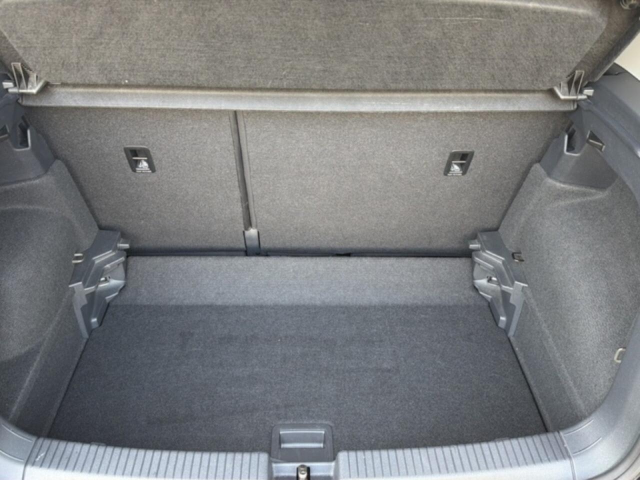 Volkswagen T-Cross 1.0 TSI DSG STYLE ACC/PDC/DIG-DASH/NAVI/CARPLAY