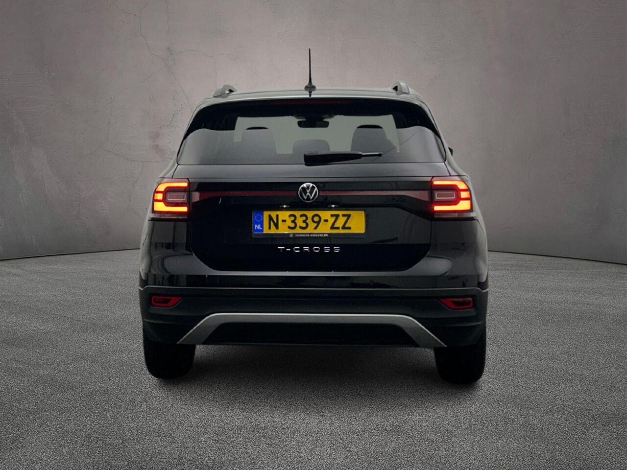 Volkswagen T-Cross Life Business 1.0 TSI 95pk Adaptive cruise control, Stoelverwarming, Parkeersensoren, Navigatie, App connect, DAB, Radio, Airco, Bluetooth