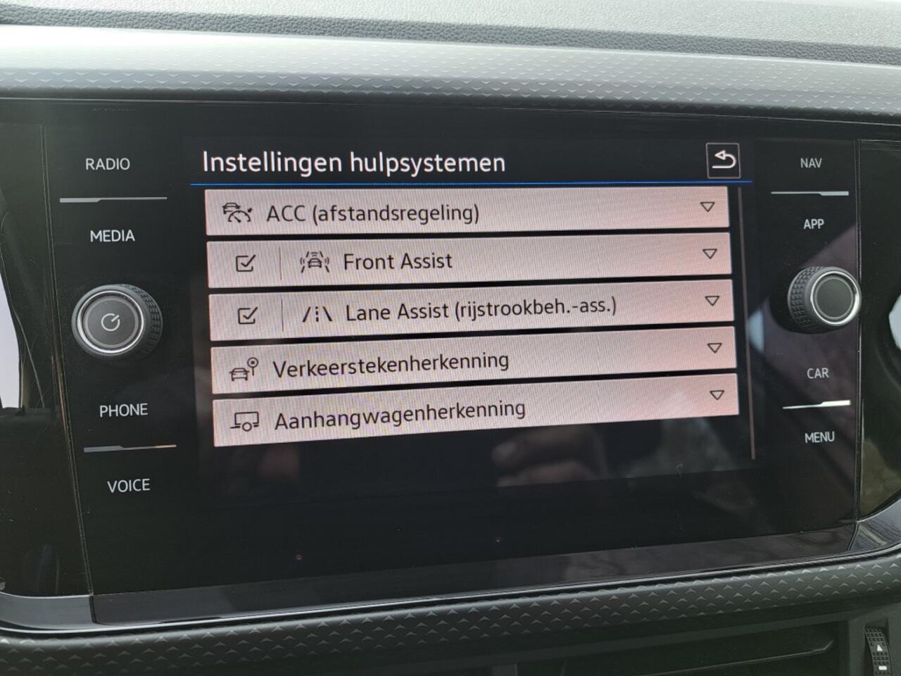 Volkswagen T-Cross 1.0 TSI Life Business 95 Pk Ecc, Apple carplay, Navigatie