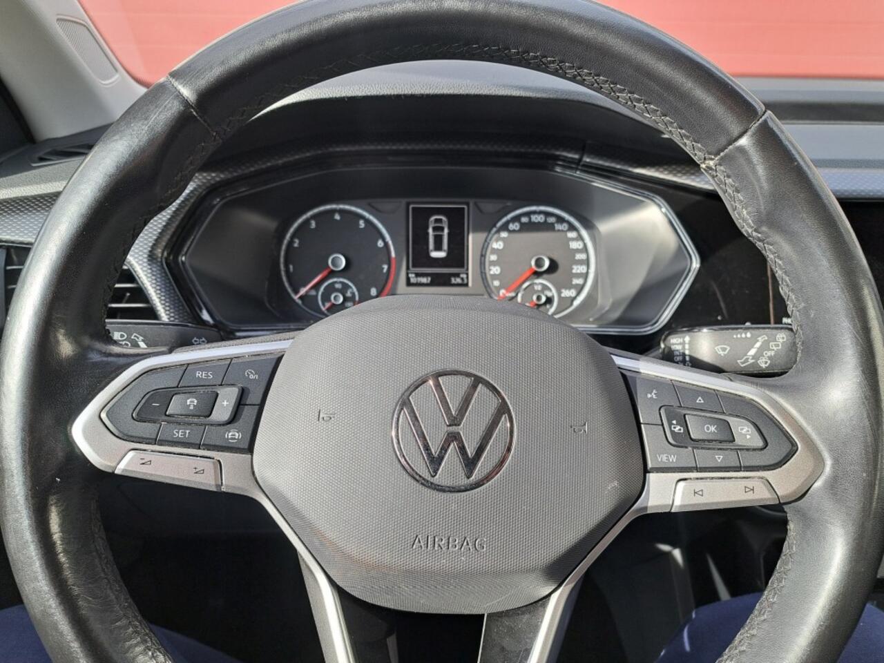 Volkswagen T-Cross 1.0 TSI Life Business 95 Pk Ecc, Apple carplay, Navigatie