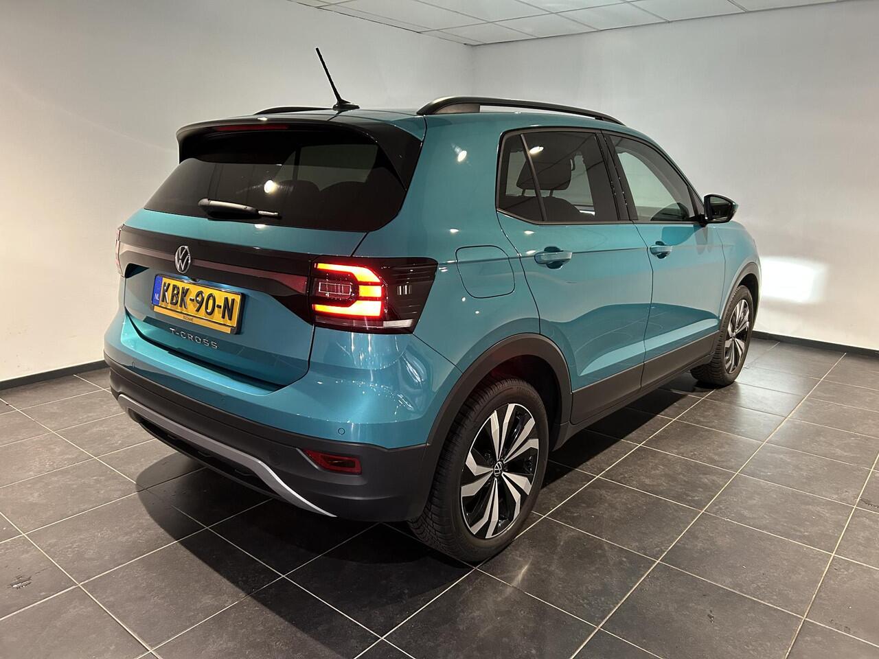 Volkswagen T-Cross 1.0 TSI Style | Apple Carplay/Android Auto | Stoelverwarming | Achteruitrijcamera |