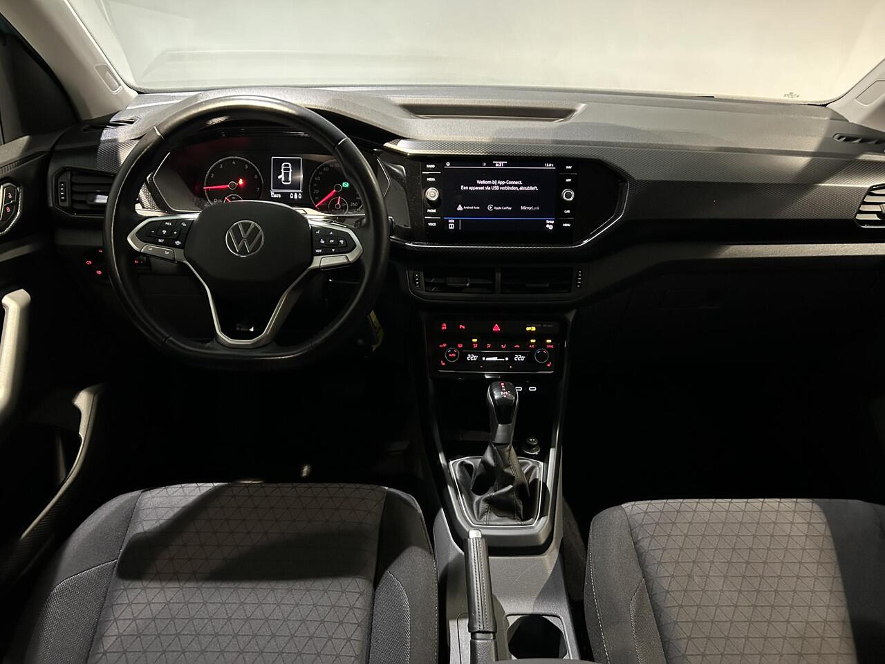 Volkswagen T-Cross 1.0 TSI Style | Apple Carplay/Android Auto | Stoelverwarming | Achteruitrijcamera |
