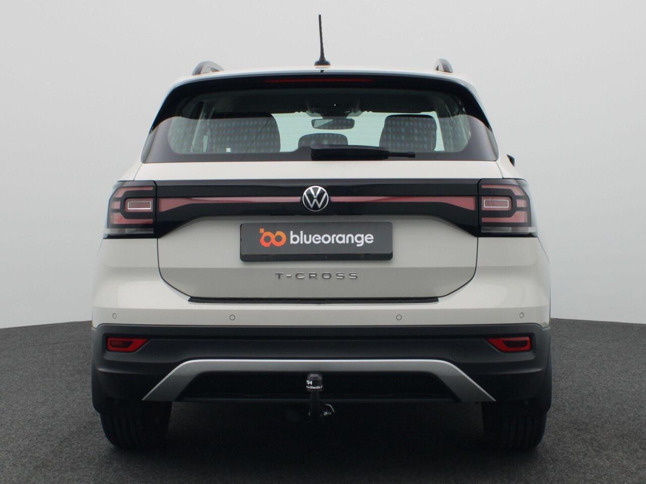 Volkswagen T-Cross 1.5 TSI Life 150PK DSG airco, apple carplay, parkeersensoren voor en achter, elektrisch inklapbare buitenspiegels, trekhaak, lichtmetalenvelgen